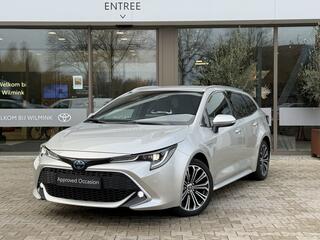 toyota-corolla-touring-sports-1.8-h
