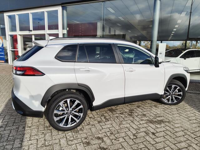 Toyota COROLLA Cross Hybrid 140 Style | Sensoren v/a | El. Achterklep | Stoel- & Stuu