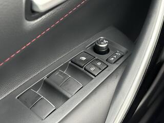 toyota-corolla-hybrid-180-gr-sport-