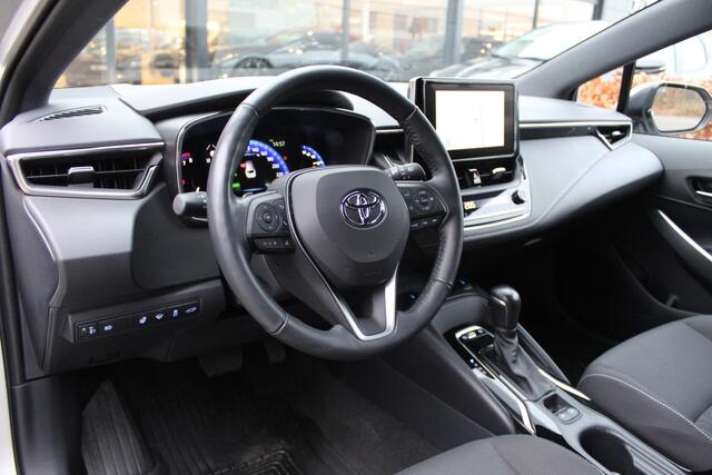 Toyota COROLLA Touring Sports Hybrid 200 Dynamic Plus | Rijklaar | Trekhaak | Navi | Stoel/stuur-verwarming | Apple/Android | Elek achterklep |
