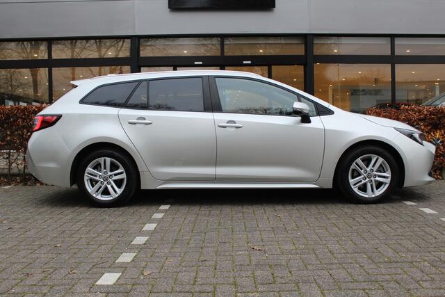 Toyota COROLLA Touring Sports Hybrid 200 Dynamic Plus | Rijklaar | Trekhaak | Navi | Stoel/stuur-verwarming | Apple/Android | Elek achterklep |