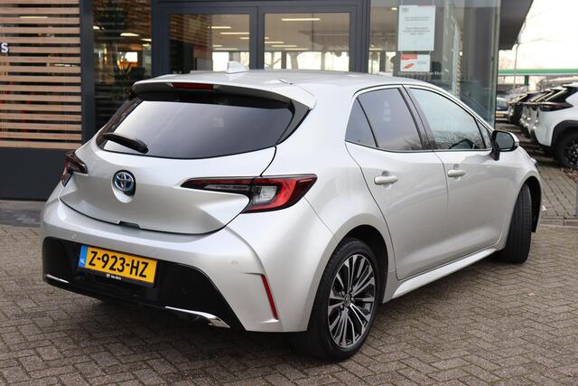 Toyota COROLLA Hybrid 140 Dynamic , Stoelverwarming