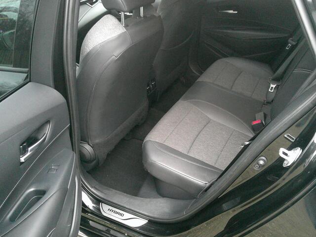 Toyota COROLLA Touring Sports 1.8 Hybrid Business Plus