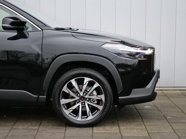 Toyota COROLLA Cross 1.8 High Power Hybrid Style 140 Pk Automaat Navigatie / DAB / Leer / Pano-dak / Apple Carplay