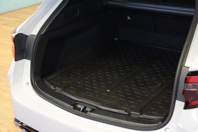 Toyota COROLLA Touring Sports Hybrid 140 Business Plus | APPCONNECT | CAMERA | VRUIT/STUUR/STOELVERW | ADAP CRUISE | LANE-ASSIST |