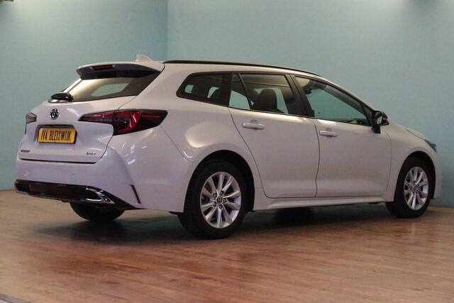 Toyota COROLLA Touring Sports Hybrid 140 Business Plus | APPCONNECT | CAMERA | VRUIT/STUUR/STOELVERW | ADAP CRUISE | LANE-ASSIST |