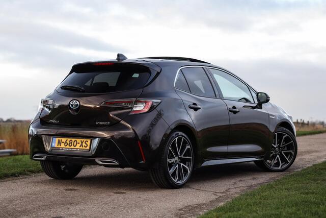 Toyota COROLLA 2.0 Hybrid Executive JBL ? Pano ? Camera ? LED