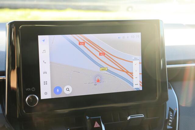 Toyota COROLLA 1.8 Hybrid Dynamic, Trekhaak,Stoelverwarming,Navi, Apple Carplay, Android Auto, Adaptieve Cruise control.