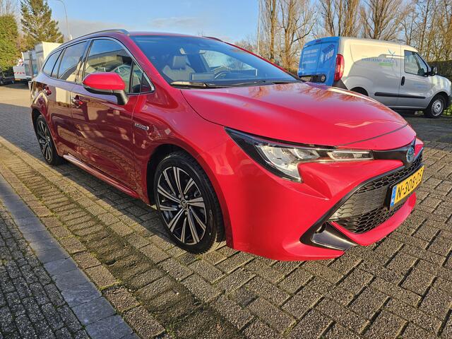Toyota COROLLA Touring Sports 1.8 Hybrid Business Plus