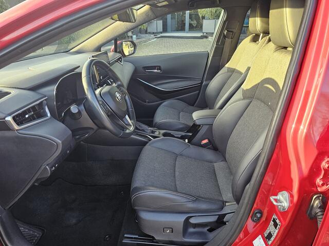 Toyota COROLLA Touring Sports 1.8 Hybrid Business Plus