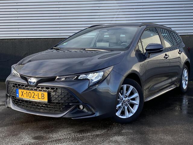 Toyota COROLLA Touring Sports Hybrid 140 Active NL-auto, boekjes compleet, navigatie, Apple CarPlay/Android Auto, achteruitrij camera, cruise control, keyless start