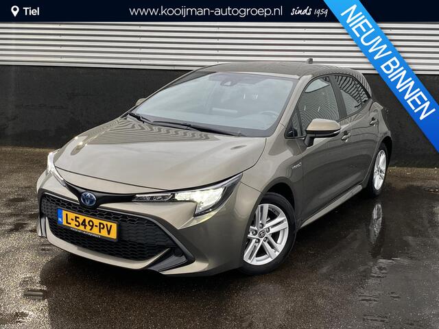 Toyota COROLLA 1.8 Hybrid Active NL Auto, 1e eign. BTW-auto, Navigatie Apple CarPlay/Android Auto, achteruitrij camera, adaptieve cruise control, keyless, boekjes compleet