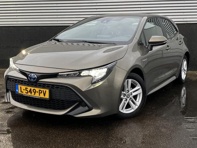 Toyota COROLLA 1.8 Hybrid Active NL Auto, 1e eign. BTW-auto, Navigatie Apple CarPlay/Android Auto, achteruitrij camera, adaptieve cruise control, keyless, boekjes compleet