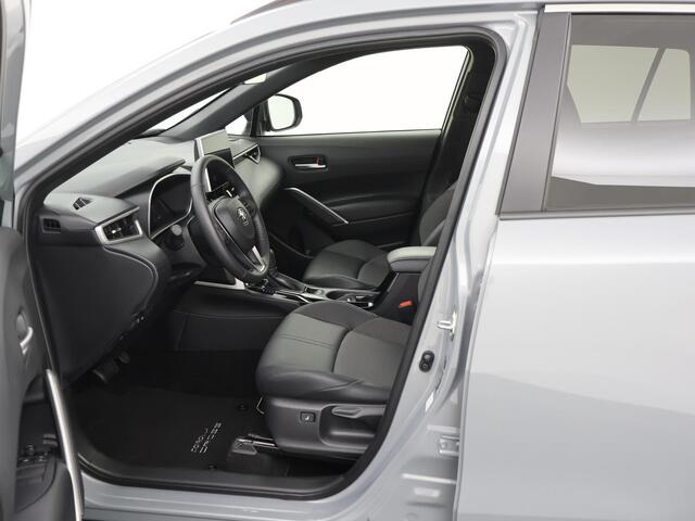 Toyota COROLLA Cross 2.0 High Power Hybrid 200PK First Edition NAVI|ORG.NL|ACC|BLIS|CAMERA|LED|STOELVERW|18INCH