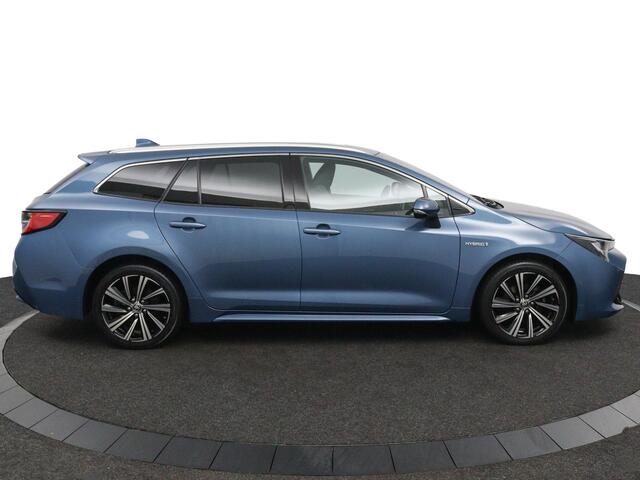 Toyota COROLLA Touring Sports 1.8 Hybrid Dynamic | Trekhaak | Stoelverwarming | Draadloos telefoonlader | Keyless Entry |