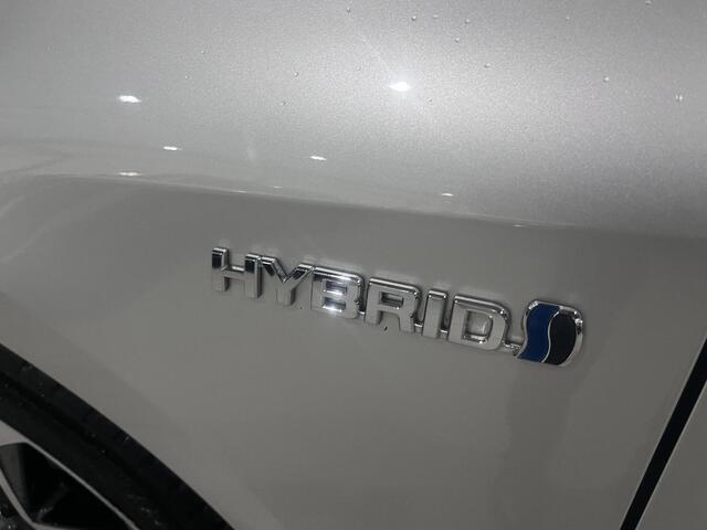 Toyota COROLLA Touring Sports 2.0 Hybrid Business Sport Intro