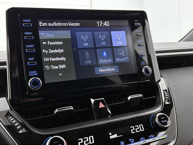 Toyota COROLLA Touring Sports 1.8 Hybrid Executive | Head-up display | stoelverwarming | parkeersensoren voor en achter |