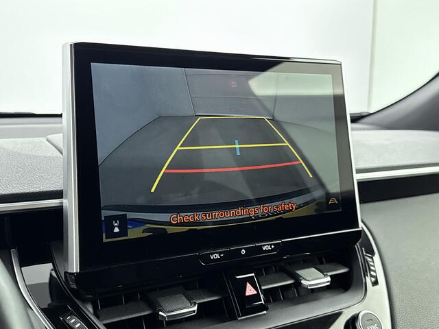Toyota COROLLA Cross Hybrid 140 Style Bi-Tone | Stoel -/ Stuur Verwarming | Parkeersensoren V+A |