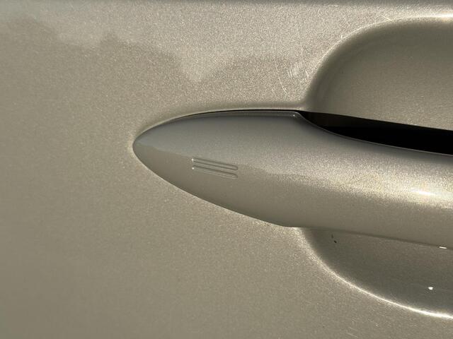 Toyota COROLLA Touring Sports 1.8 Hybrid Business Plus stoel-stuurverwarming | trekhaak | PDC rondom