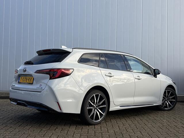 Toyota COROLLA Touring Sports 1.8 Hybrid 140 GR-Sport NL Auto Dealer Onderhouden Nieuw Model PDC Carplay elec Klep