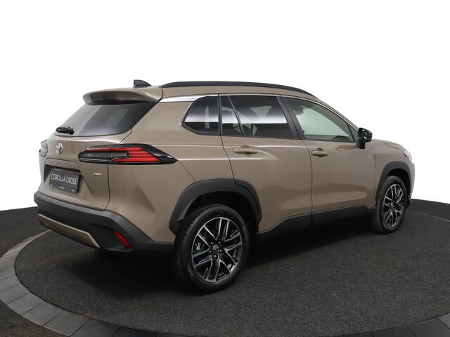 Toyota COROLLA Cross Hybrid 140 Dynamic | Adaptive Cruise Control | Achteruitrijcamera | Elektrische achterklep | Stoelverwarming | Stuurverwarming | Parkeersensoren |