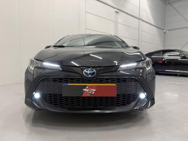 Toyota COROLLA Touring Sports 1.8 Hybrid Business Plus LED/TREKHAAK/VIRTUAL/SPORTSTOELEN H.LEER/ACC/CAMERA/CARPLAY/KEYLESS/17"/PRIVACY/STOELVERWARMING/ORIG. NL AUTO/PURE BLACK METALLIC