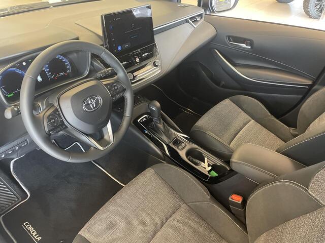 Toyota COROLLA Touring Sports Hybrid 140 Dynamic | Dodehoek detectie | Stuur- & Stoelverwarming | Parkeersensoren | Apple Carplay & AndroidAUTO