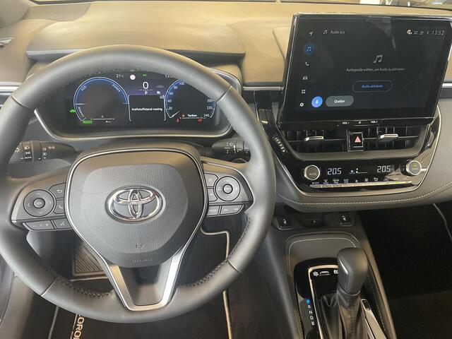 Toyota COROLLA Touring Sports Hybrid 140 Dynamic | Dodehoek detectie | Stuur- & Stoelverwarming | Parkeersensoren | Apple Carplay & AndroidAUTO
