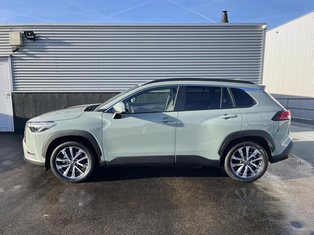 Toyota COROLLA Cross 2.0 High Power Hybrid First Edition AUT Nieuw geleverd 1e eigenaar. Incl: AppleCarplay/AndroidAuto. Trekhaak, Climate Control, Adaptieve cruisecontrol, LM velgen