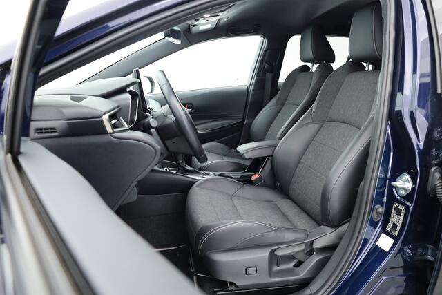 Toyota COROLLA Touring Sports 1.8 First Edition Hybrid 140 | Adapt. Cruise | Stoel- Stuurverw. | Keyless | Camera | Apple CarPlay & Android Auto