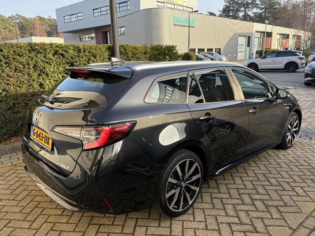 Toyota COROLLA Touring Sports 1.8 Hybrid Business Intro LED, Head-Up, Camera, Stoelverwarming, Navigatie, Keyless Entry