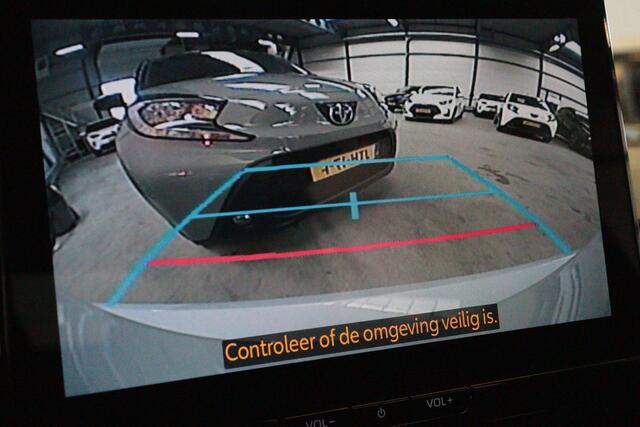 Toyota COROLLA Hybrid 140 Business | APPCONNECT | CAMERA | VRUIT/STUUR/STOELVERW | ADAP CRUISE | LANE-ASSIST |