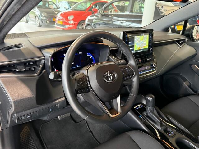 Toyota COROLLA 2.0 HYBRID DYNAMIC NAVI CLIMA ADAP-CRUISE CAMERA