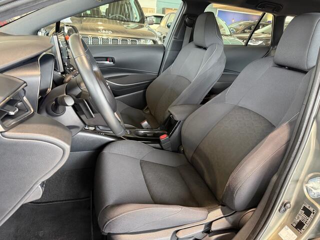 Toyota COROLLA 2.0 HYBRID DYNAMIC NAVI CLIMA ADAP-CRUISE CAMERA