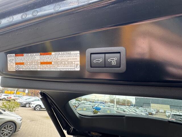 Toyota COROLLA Hybrid 140 Executive - Pan.dak - leer - camera - Nieuw!!