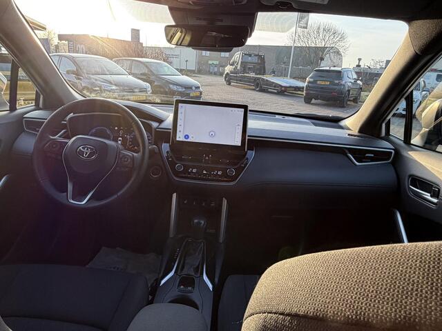 Toyota COROLLA Cross 2.0 High Power Hybrid First Edition NAVIGATIE | STOELVERWARMING | PARKEERSENSOREN | AIRCO/ECC | CRUISE CONTROL | LED VERLICHTING | ACHTERUIT RIJ CAMERA |
