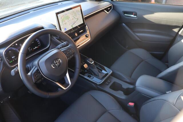 Toyota COROLLA Cross Hybrid 180 Executive, 360 Camera, Leder!