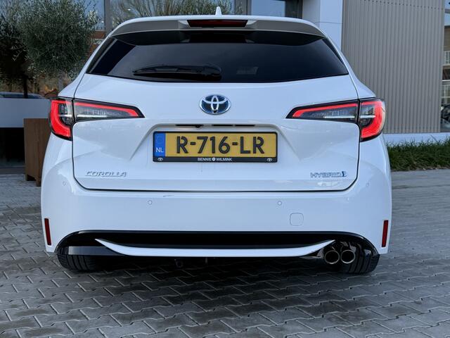 Toyota COROLLA Touring Sports 2.0 Hybrid Dynamic | Trekhaak | Blindspot | PDC v/a
