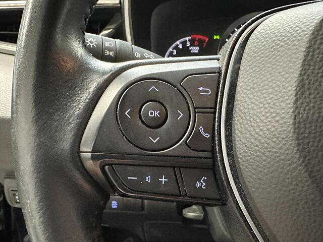 Toyota COROLLA Touring Sports 1.8 Hybrid Active + 17 inch, hele nette auto met slechts 62000km, NL Auto met o.a. Carplay, camera, Adaptieve cruisecontrol etc.