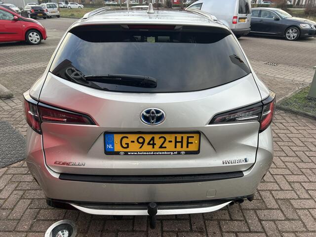 Toyota COROLLA Touring Sports 2.0 Hybrid Premium