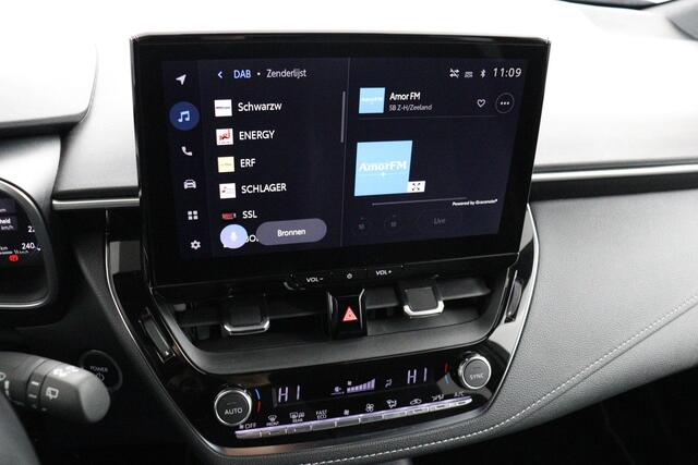 Toyota COROLLA Touring Sports Hybrid 140 Dynamic | Stoelverwarming | Parkeersensoren | Keyless entry and start |