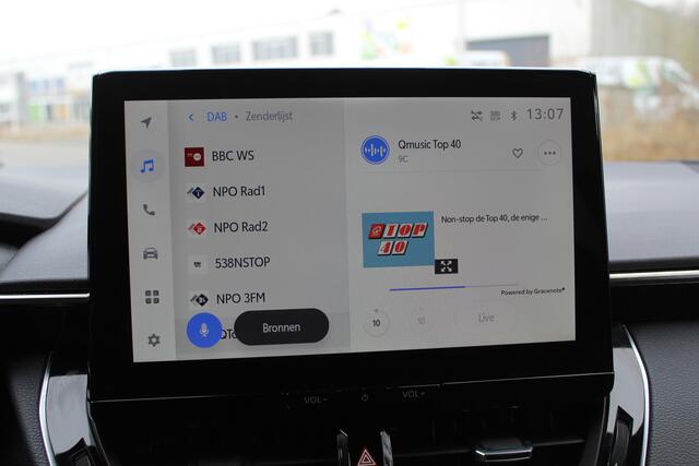 Toyota COROLLA 1.8 Hybrid First Edition | Rijklaar | Apple/Android | Keyless | LED | Sensoren v+a | Adap.cruise | Navi | Dealer onderhouden | NL-auto