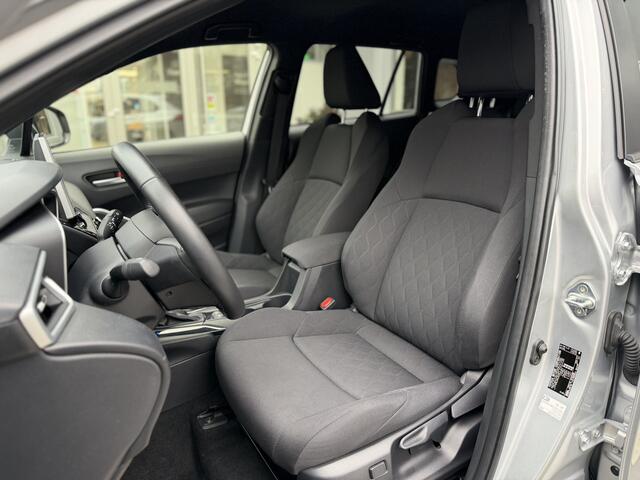 Toyota COROLLA Cross Hybrid 140 Dynamic | GEEN AFLEVERKOSTEN | Elek.achterklep, Apple/Android, Draadloze telefoonlader