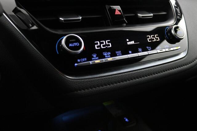 Toyota COROLLA Touring Sports 2.0 Hybrid GR-Sport Plus | Apple Carplay/Android Auto | Elektrische Achterklep | Navigatie | Parkeersensoren | Stoelverwarming | Trekhaak |