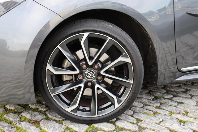 Toyota COROLLA Touring Sports Hybrid 200 Executive, Apple Carplay, Android Auto, JBL Audio, BSM, Parkeersensoren.