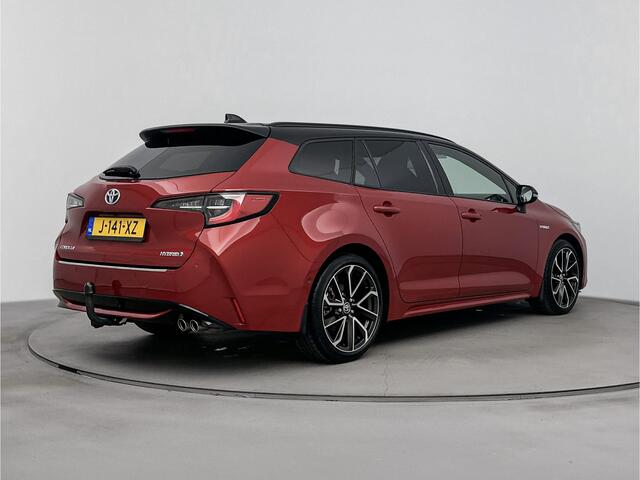 Toyota COROLLA Touring Sports 2.0 184 PK Hybrid Executive | Glazen Panoramadak | Trekhaak |