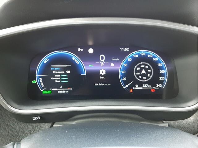 Toyota COROLLA Cross 2.0 High Power Hybrid Launch Edition | CarPlay/Android Auto | Panodak | Camera | Trekhaak | LM Velgen | JP