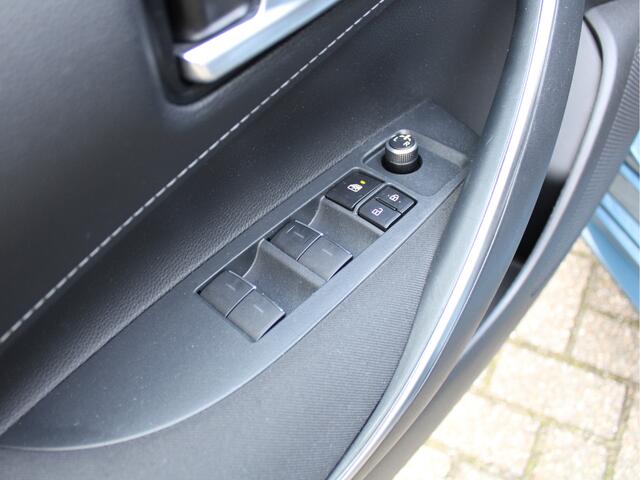 Toyota COROLLA 1.8 Hybrid Active Stoelverw./Stuurverw./AdaptiveCruise/Climate/Navi/LED/