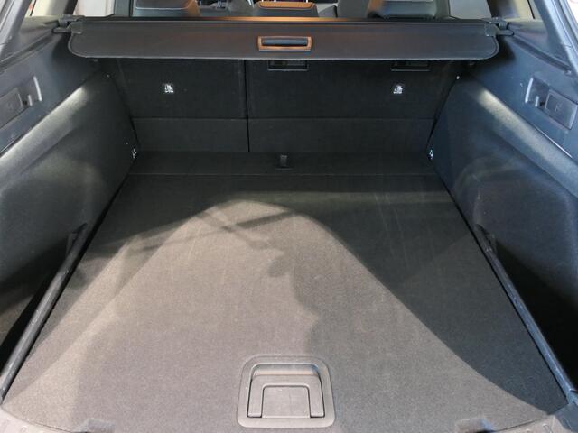 Toyota COROLLA Touring Sports 1.8 Hybrid Dynamic - Occasion Lease vanaf ¤474 p/m - *Dealer onderhouden!* - Adaptive cruise - camera - navi