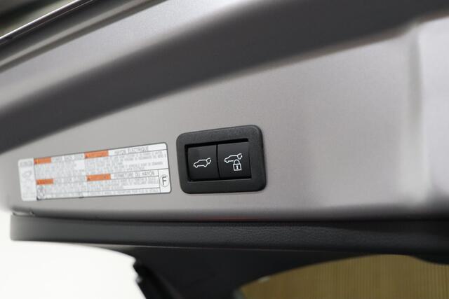 Toyota COROLLA Cross Hybrid 180 Executive | Nieuw uit voorraad leverbaar! | ¤ 3.000,- voorraad voordeel! | Adaptive-cruise | Leder | 360° Camera | Clima | Elek. Achterklep | Apple Carplay & Android Auto | Keyless | Dodehoekdetectie